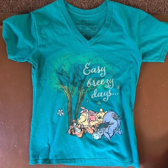 Disney Store Winnie the Pooh V Neck Tshirt - Women’s Medium - Picture 1 of 6